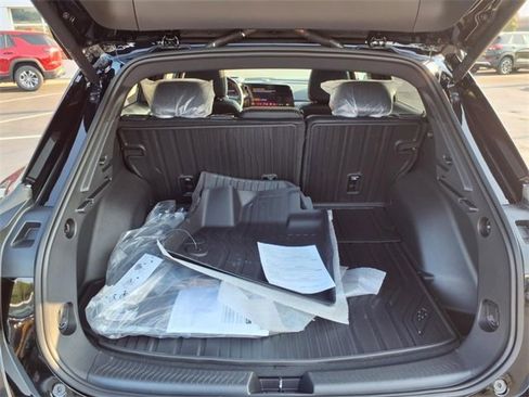 New 2025 Chevrolet Equinox EV RS image 6