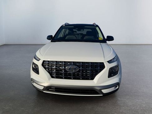 New 2026 Hyundai Venue SEL image 2