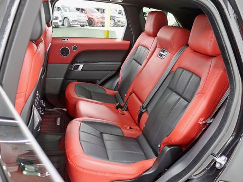 Used 2019 Land Rover Range Rover Sport HSE Dynamic image 28
