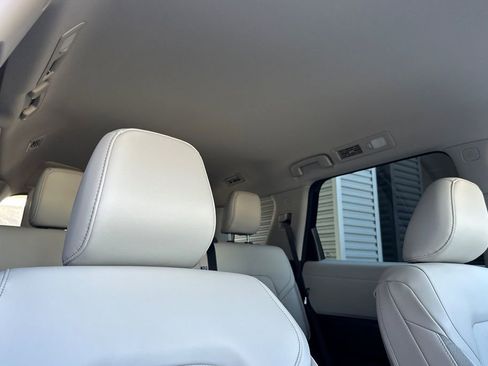 New 2026 Nissan Pathfinder SL image 16