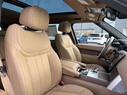 New 2026 Land Rover Range Rover Long Wheelbase SE image 16