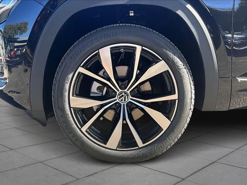 New 2026 Volkswagen Atlas SEL Premium R-Line AWD/4WD image 11