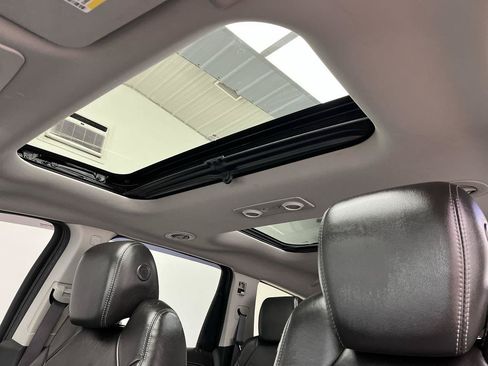 Used 2015 Chevrolet Traverse LT FWD image 6