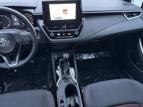 Certified 2025 Toyota Corolla SE image 2