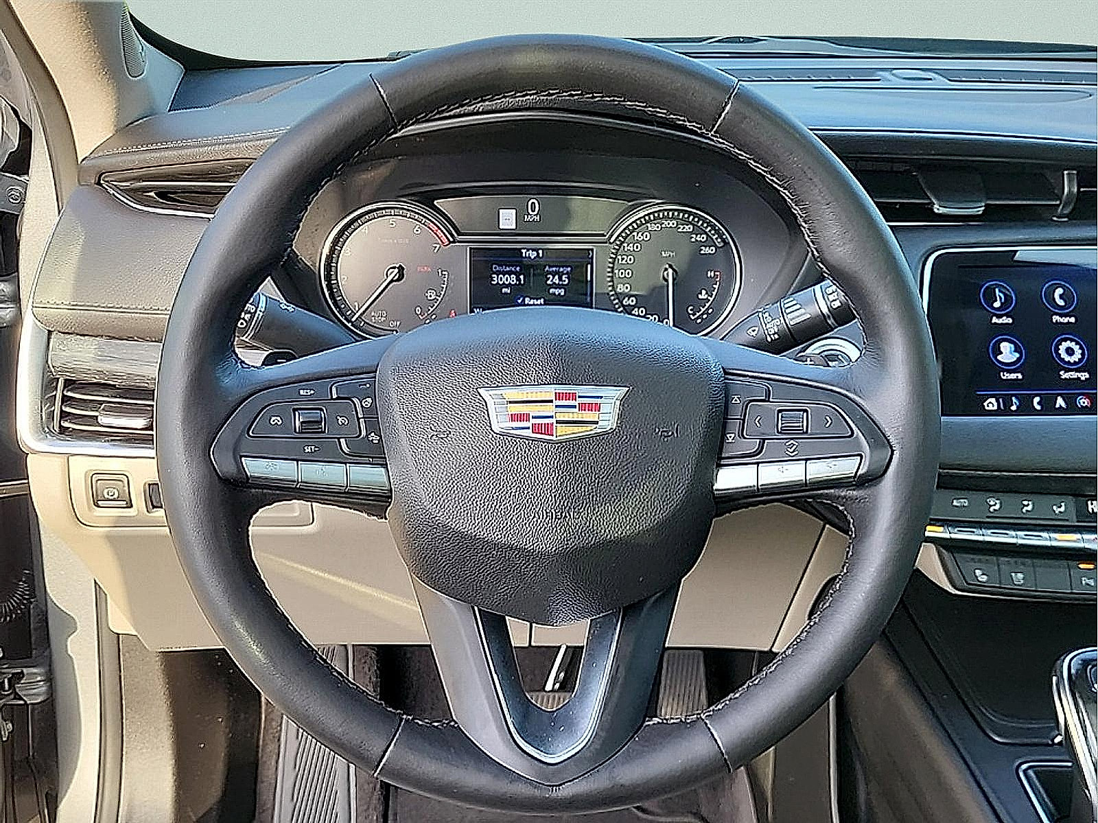 Used 2023 Cadillac XT4 Premium Luxury w/ Sun And Sound Package AWD/4WD image 17