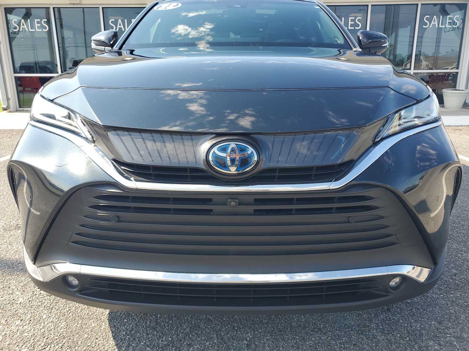 Used 2022 Toyota Venza Limited AWD/4WD image 11