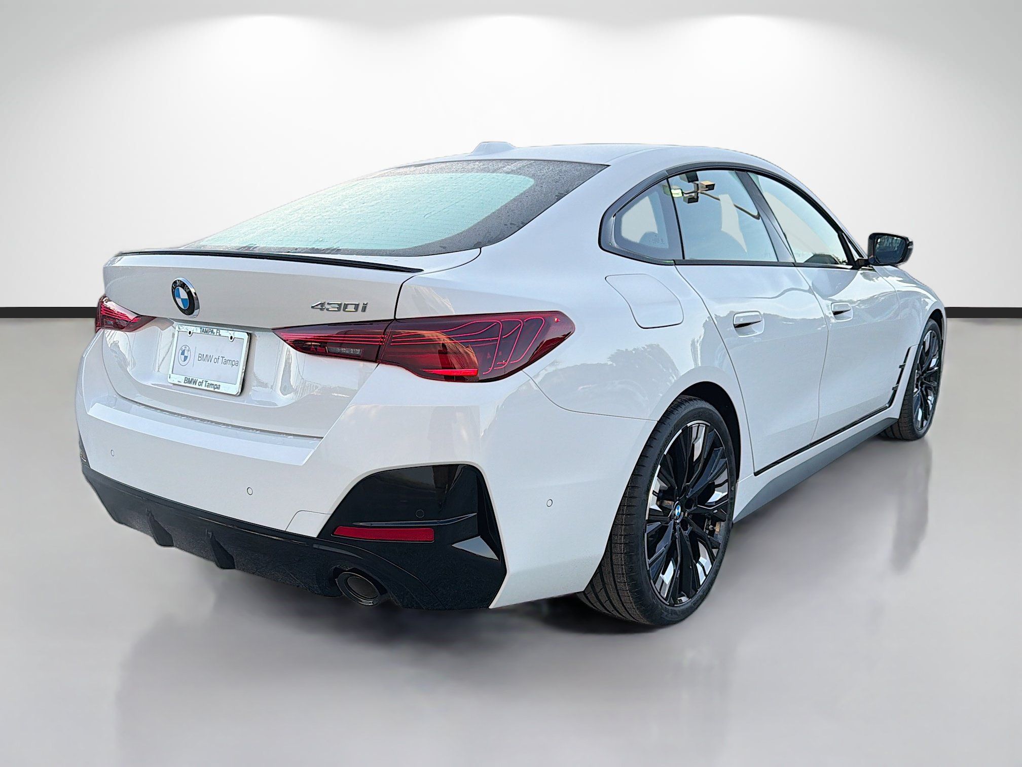 New 2026 BMW 430i w/ M Sport Package RWD image 3