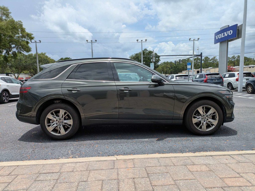 Used 2025 Genesis GV70 3.5T Sport AWD/4WD image 7