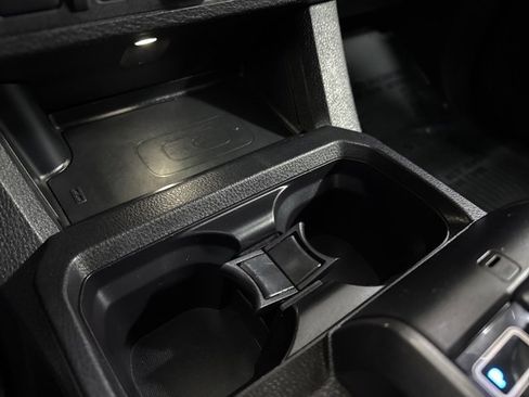 Used 2022 Toyota Tacoma TRD Sport image 18