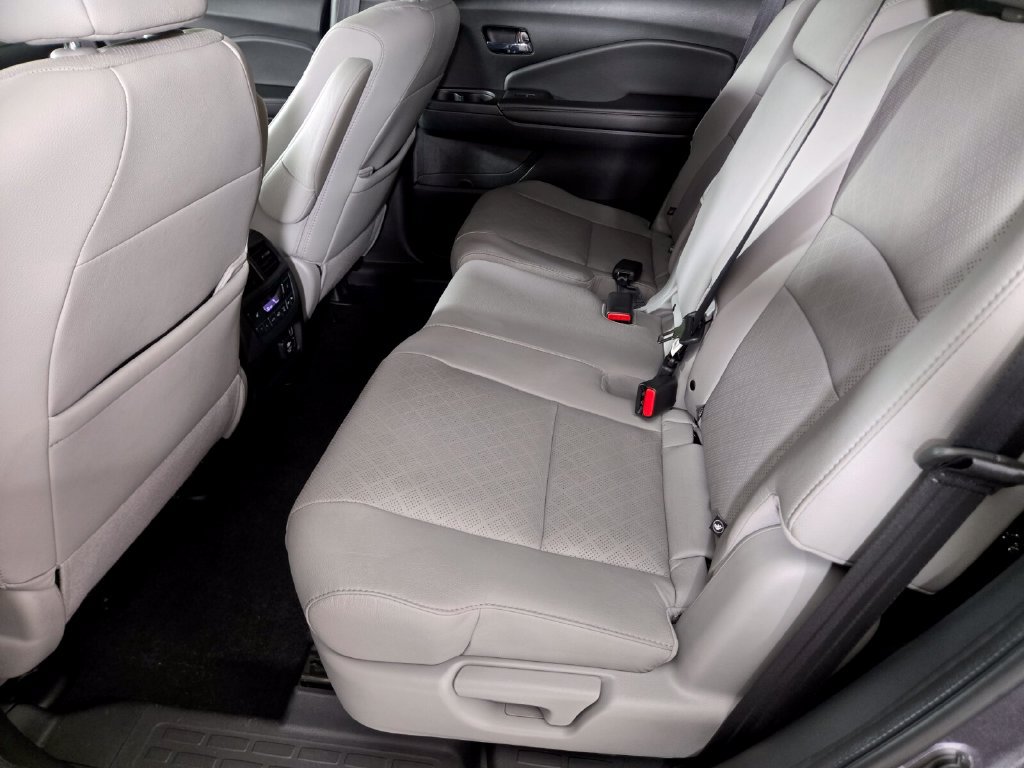 Used 2021 Honda Passport Touring image 17