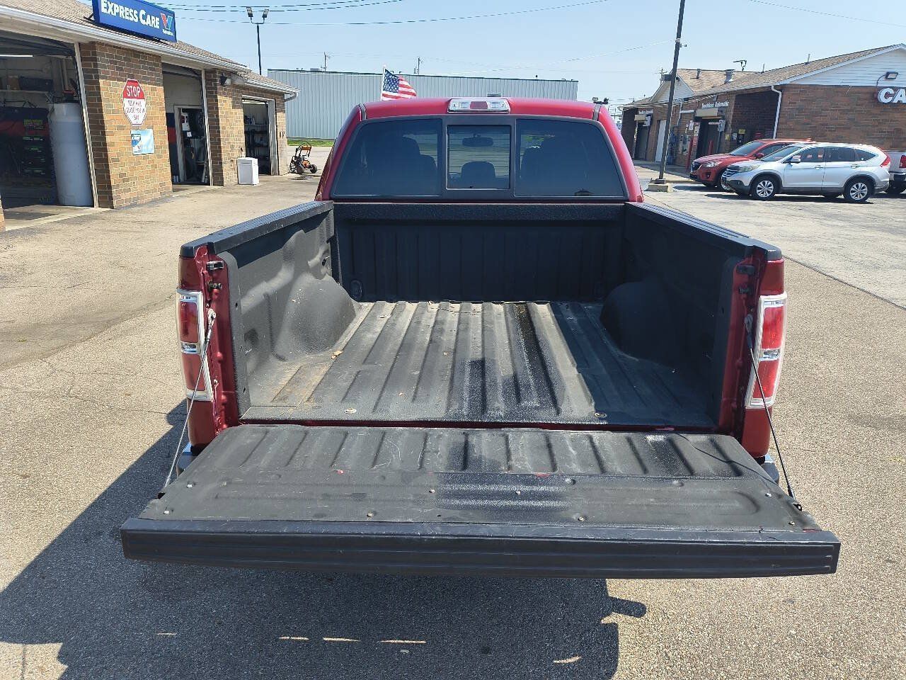 Used 2014 Ford F150 XLT w/ Equipment Group 302A Luxury AWD/4WD image 8