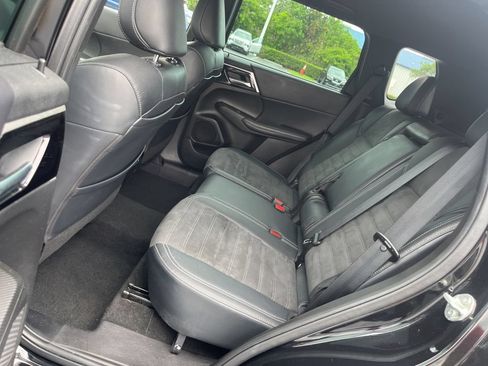 Used 2023 Mitsubishi Outlander SE Black Edition AWD/4WD image 10