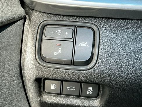 Used 2019 Kia Optima LX image 32