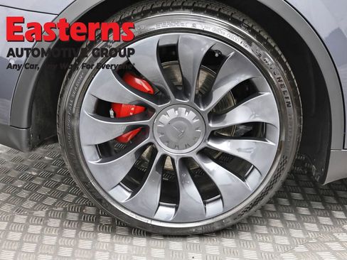 Used 2022 Tesla Model Y Performance image 24