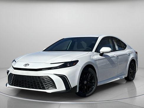 Certified 2026 Toyota Camry SE FWD image 2