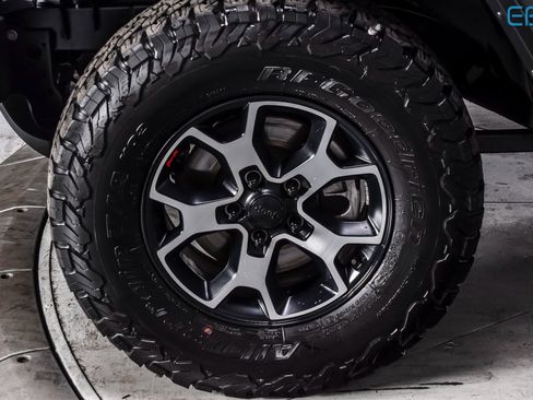 Used 2022 Jeep Wrangler Unlimited Rubicon w/ LED Lighting Group image 10