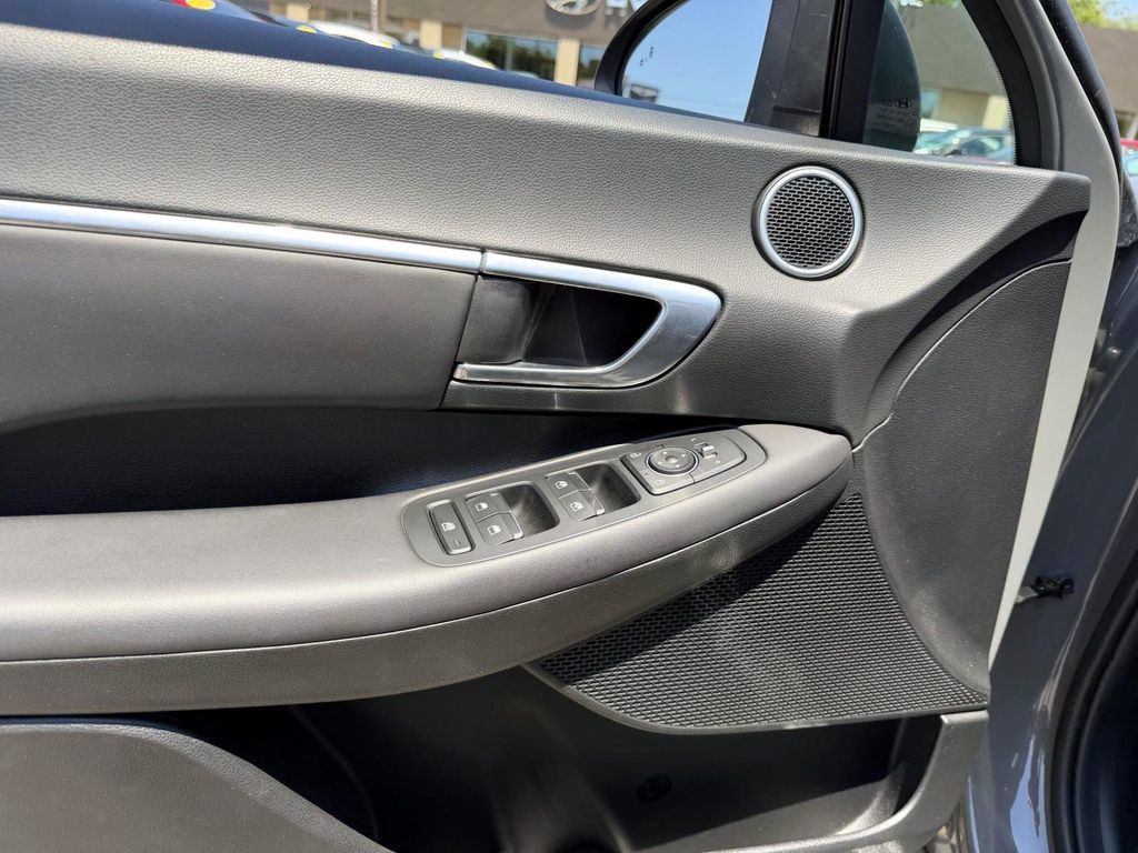 Used 2023 Hyundai Sonata SEL w/ Convenience Package FWD image 26