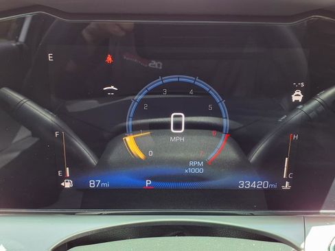 Certified 2024 Chevrolet Trax LT w/ Driver Confidence Package image 22