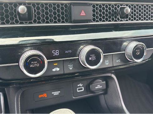 Used 2024 Honda Civic Sport image 28
