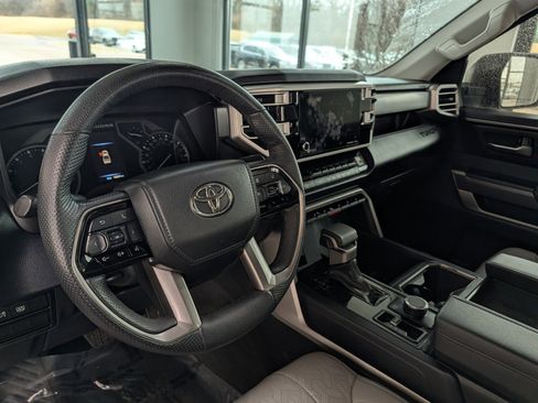 Used 2023 Toyota Tundra SR5 w/ SR5 Premium Package image 14