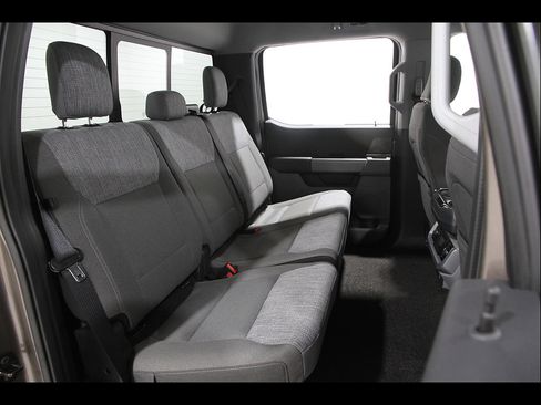 Used 2022 Ford F150 XLT w/ Equipment Group 302A High AWD/4WD image 17