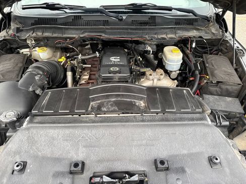 Used 2012 RAM 2500 SLT w/ Luxury Group AWD/4WD image 9