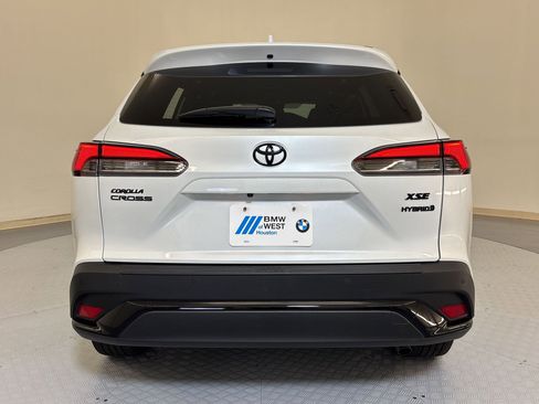 Used 2023 Toyota Corolla Cross XSE w/ Convenience Package image 10