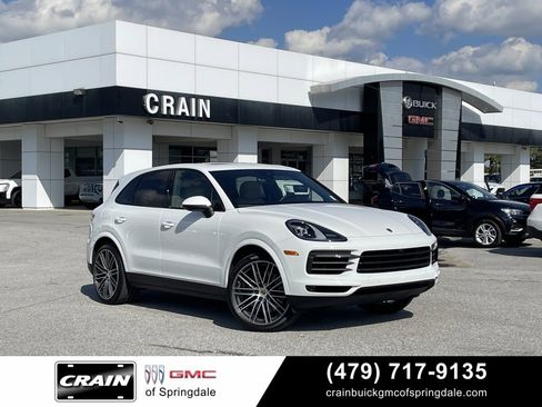 Used 2023 Porsche Cayenne Platinum Edition image 1