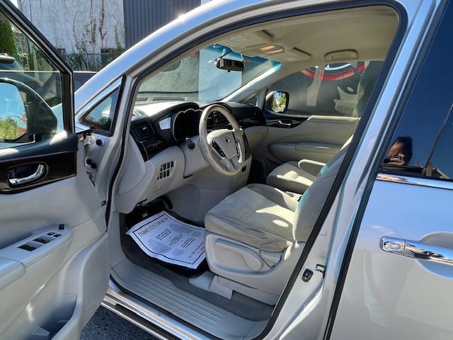 Used 2014 Nissan Quest SV w/ Value Cargo Package FWD image 12