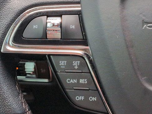 Certified 2023 Lincoln Nautilus AWD w/ Premium Package image 24