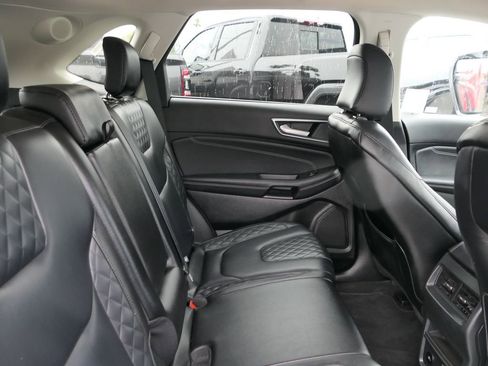 Used 2024 Ford Edge Titanium image 22