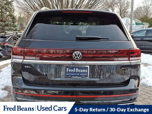 Certified 2025 Volkswagen Atlas SEL Premium R-Line image 5
