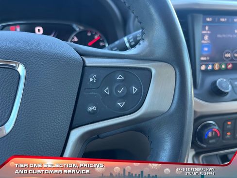 Used 2021 GMC Acadia Denali w/ Denali Technology Package image 27