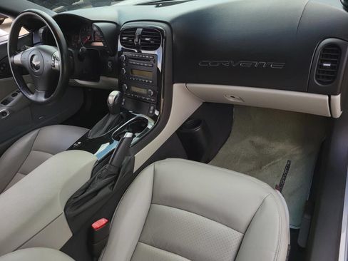 Used 2008 Chevrolet Corvette Convertible w/ Preferred Equipment Group RWD image 11