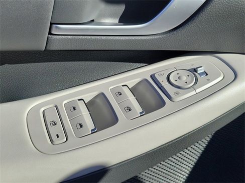 Used 2024 Hyundai Sonata SEL image 16