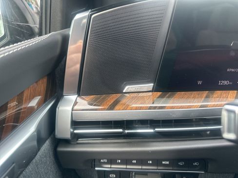 Used 2026 Cadillac Escalade Platinum Sport w/ LPO, ONYX Package AWD/4WD image 51