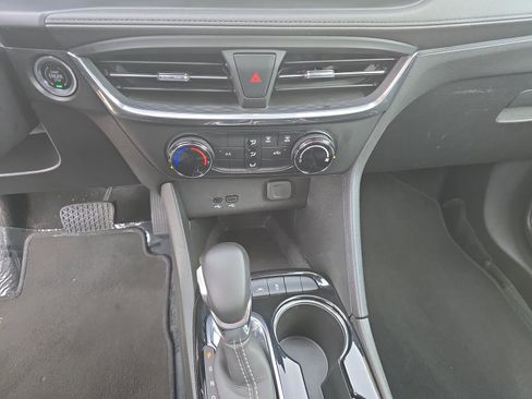 Used 2025 Buick Encore GX Preferred FWD image 24