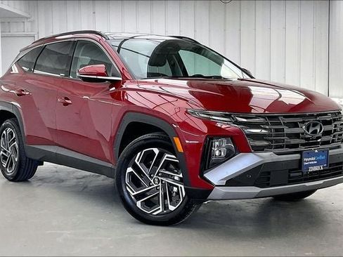 Certified 2026 Hyundai Tucson Limited AWD/4WD image 35