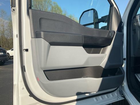 New 2026 Ford F250 XL image 17