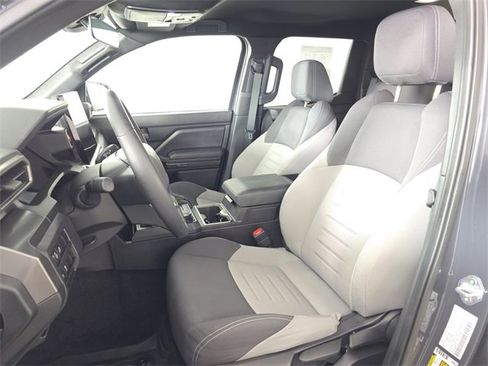 Used 2024 Toyota Tacoma TRD Sport image 8