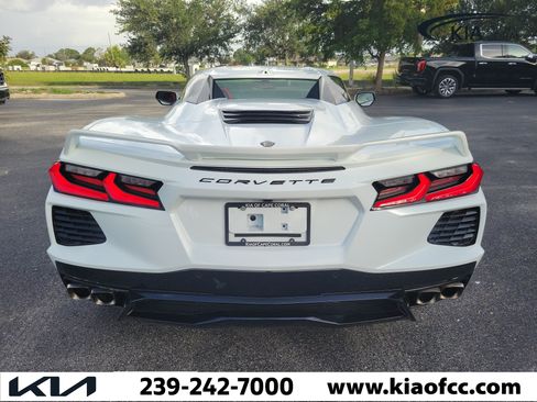 Used 2022 Chevrolet Corvette Stingray Premium Conv w/ Z51 Performance Package RWD image 7