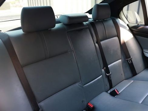 Used 2009 BMW M3 Sedan RWD image 17