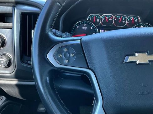 Used 2017 Chevrolet Silverado 1500 LT w/ LT Convenience Package AWD/4WD image 11