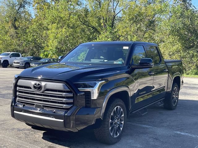 Used 2025 Toyota Tundra Limited AWD/4WD image 7