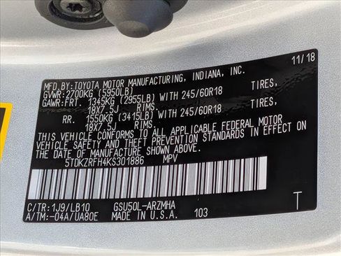 Used 2019 Toyota Highlander XLE FWD image 26