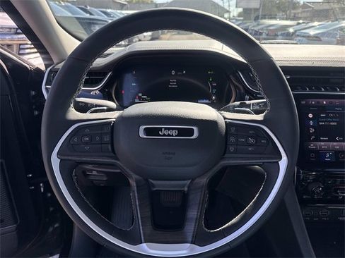 Used 2022 Jeep Grand Cherokee Limited 4xe w/ Luxury Tech Group II image 28