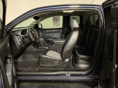 Used 2018 Chevrolet Colorado Z71 w/ Centennial Edition image 30