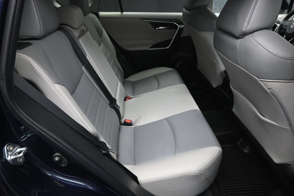 Used 2023 Toyota RAV4 XLE Premium AWD/4WD image 36