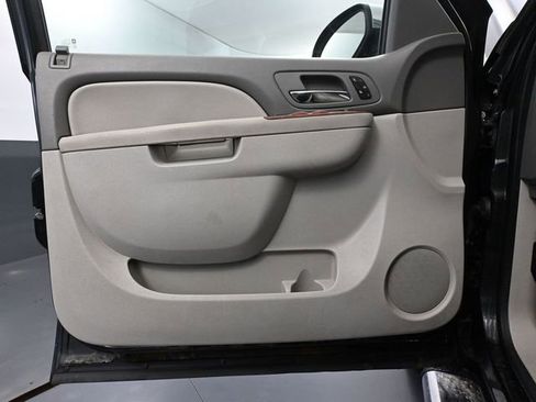 Used 2010 Chevrolet Silverado 1500 LTZ image 19