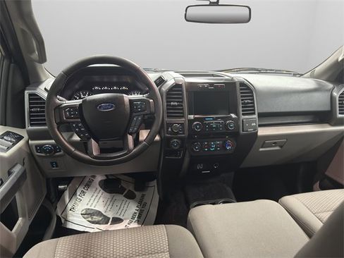 Used 2017 Ford F150 XLT w/ Equipment Group 302A Luxury image 14